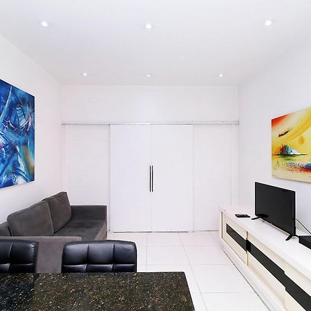 Studio Com Vista Lateral Para O Mar Em Copacabana Рио-де-Жанейро Экстерьер фото